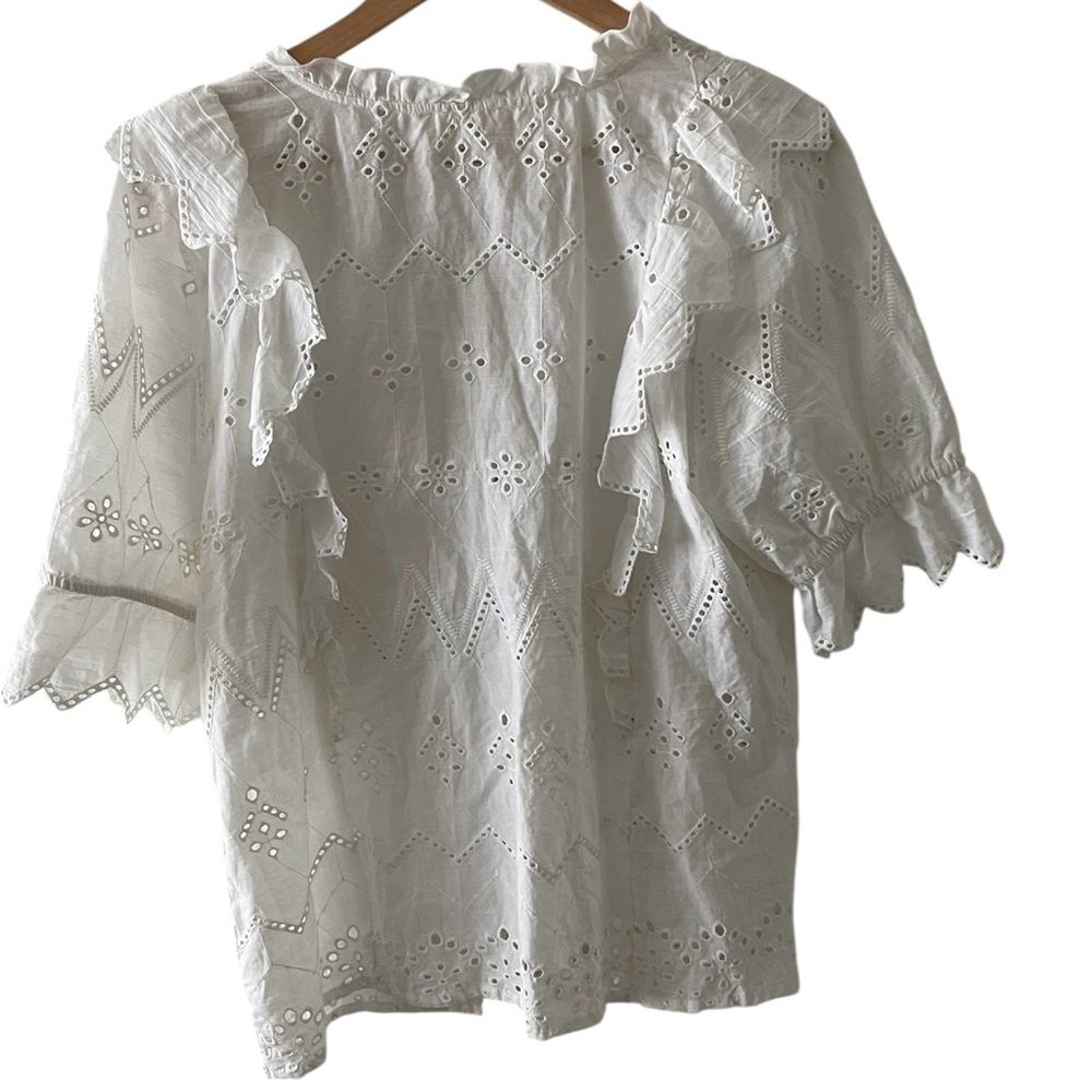 Jennifer & Grace White Eyelet Ruffle Blouse Size L - Picture 2 of 6